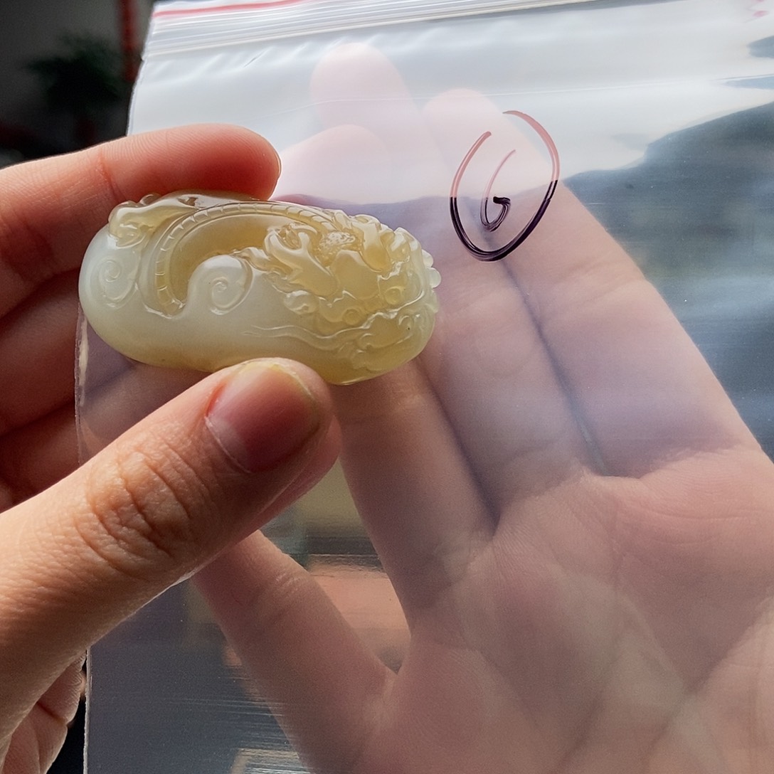 和田玉颜色多样性发拍一发一未镶嵌