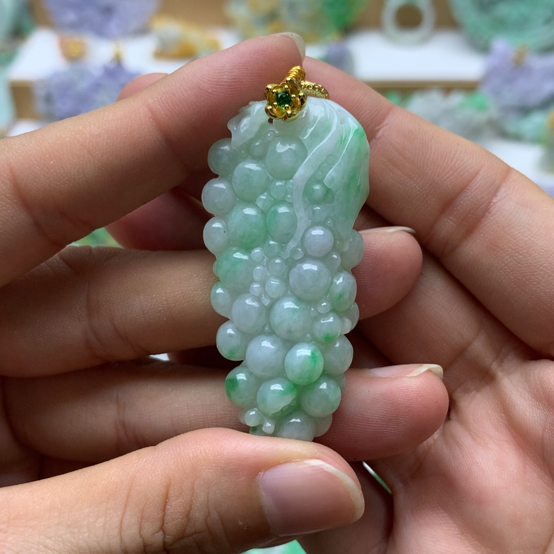 翡翠未镶嵌颈饰翡翠