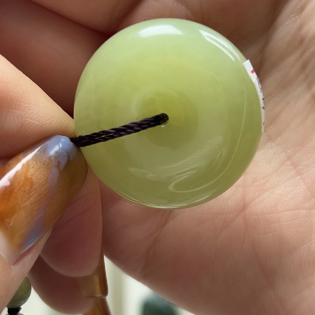 、***和田玉未镶嵌颈饰