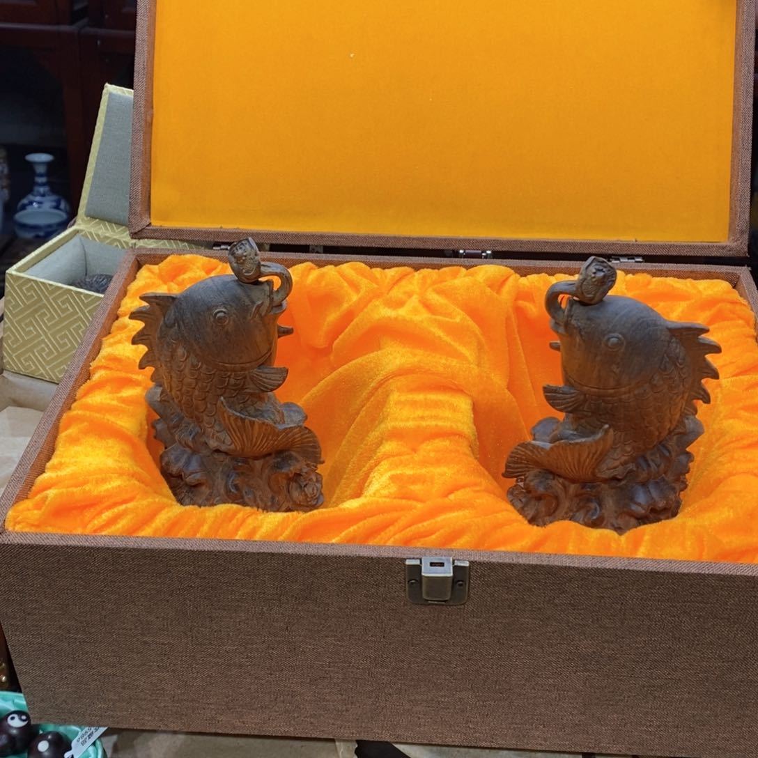 大叶紫檀（黑酸枝木类）