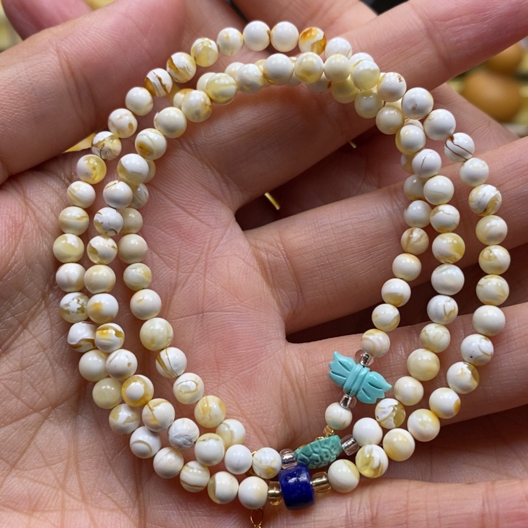 琥珀未镶嵌裸石蜜蜡