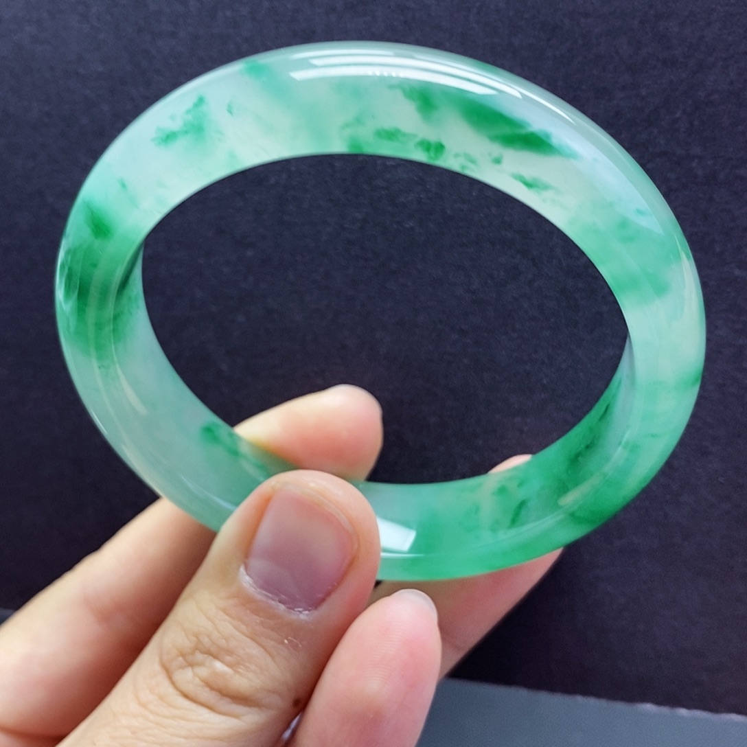 石英质玉未镶嵌手镯