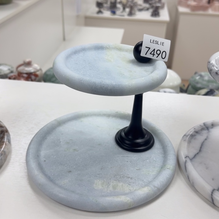 X490.                蓝