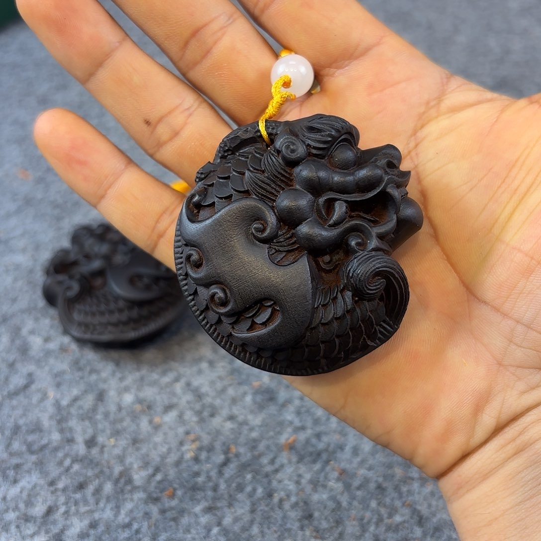 崖柏雷雷鱼化龙 把件 摆件