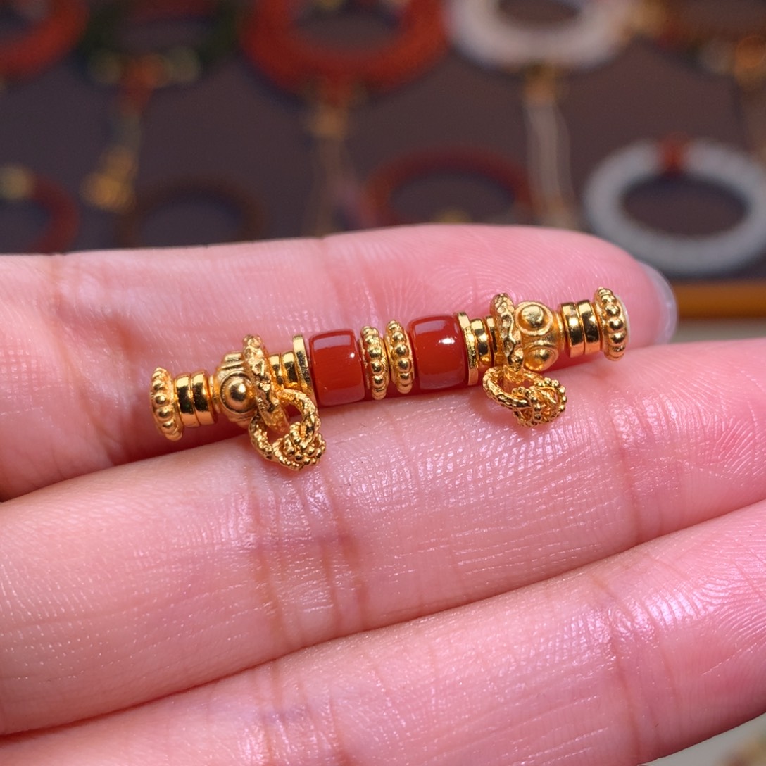 南红玛瑙未镶嵌颈饰