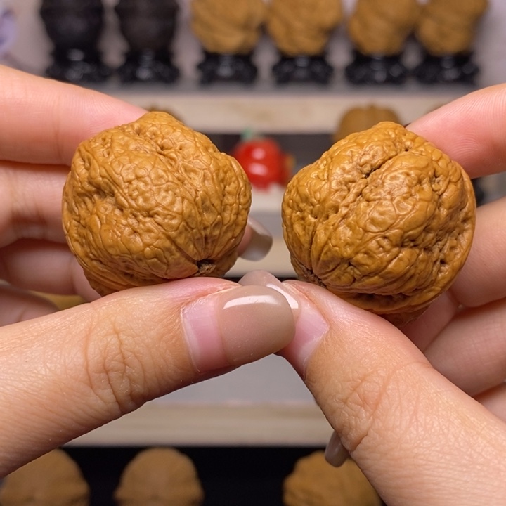 文玩核桃把件37Y—平头蟾33尺