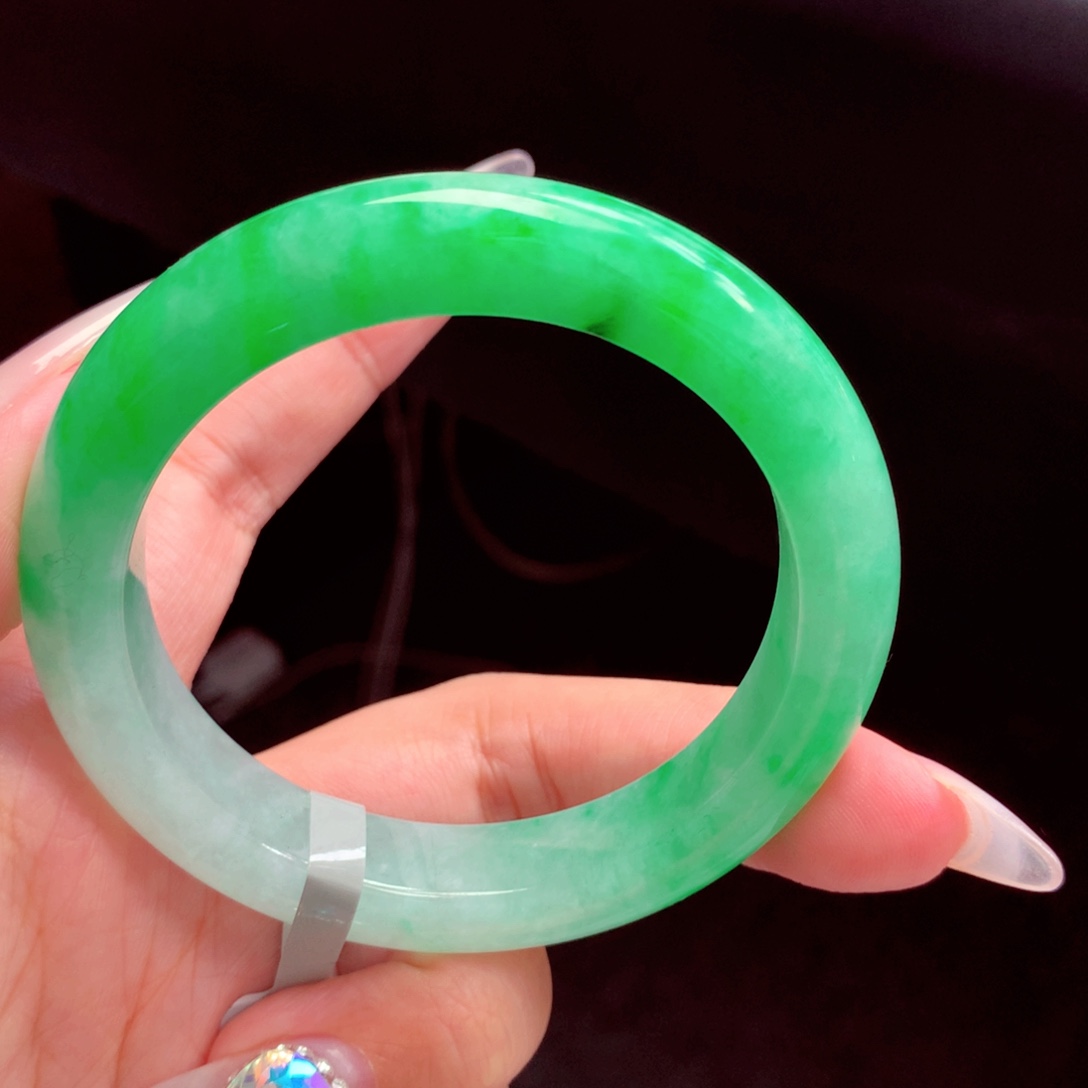 翡翠未镶嵌手镯翡翠