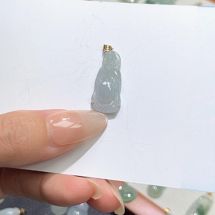 颈饰18K金镶嵌翡翠