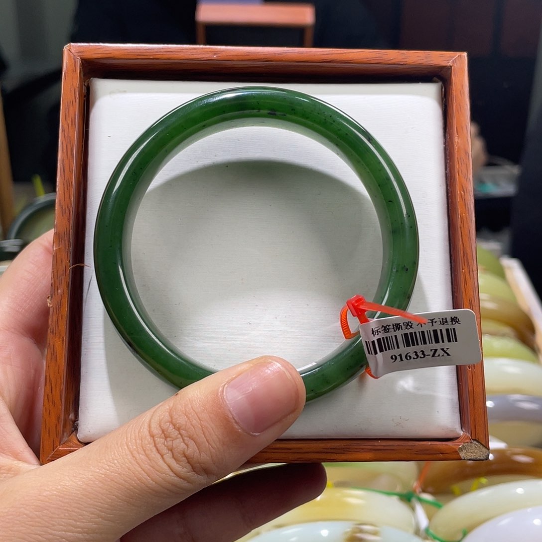 【闪购商品】和田玉手镯未镶嵌60圈口
