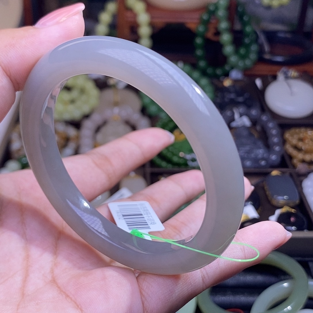 和田玉清货价冰烟紫手镯56未镶嵌