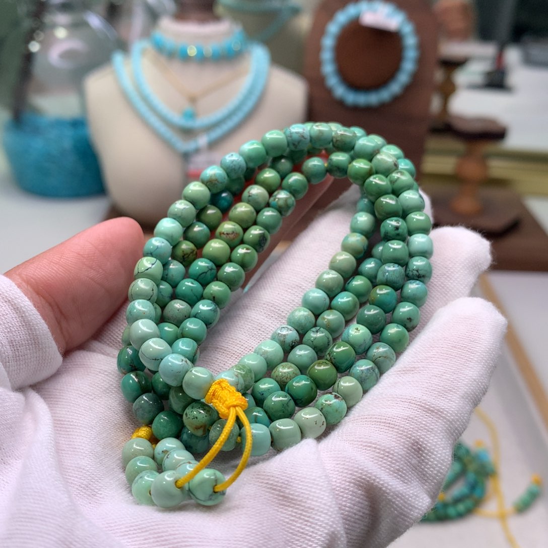 绿松石配饰未镶嵌