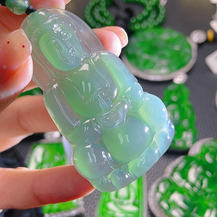 翡翠颈饰未镶嵌49，