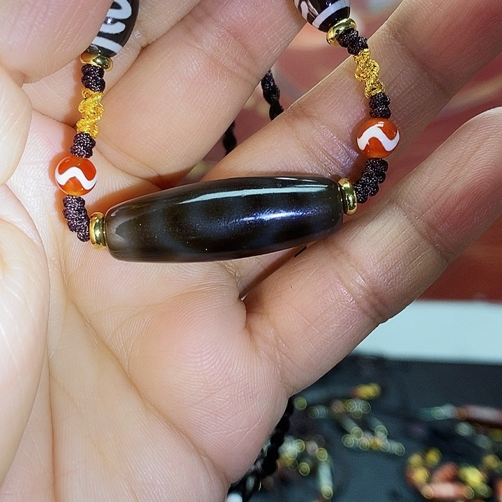 玛瑙/玉髓颈饰合金