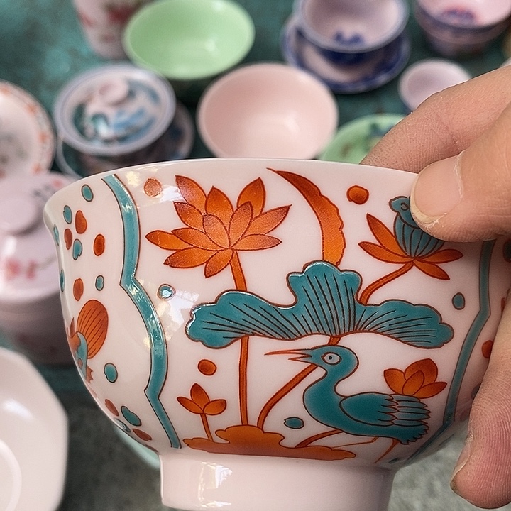 其他陶红稀土龙绿彩鱼藻纹五寸碗