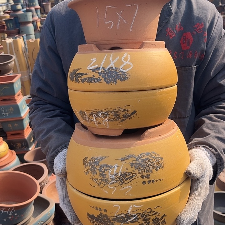 紫砂紫砂花盆和小