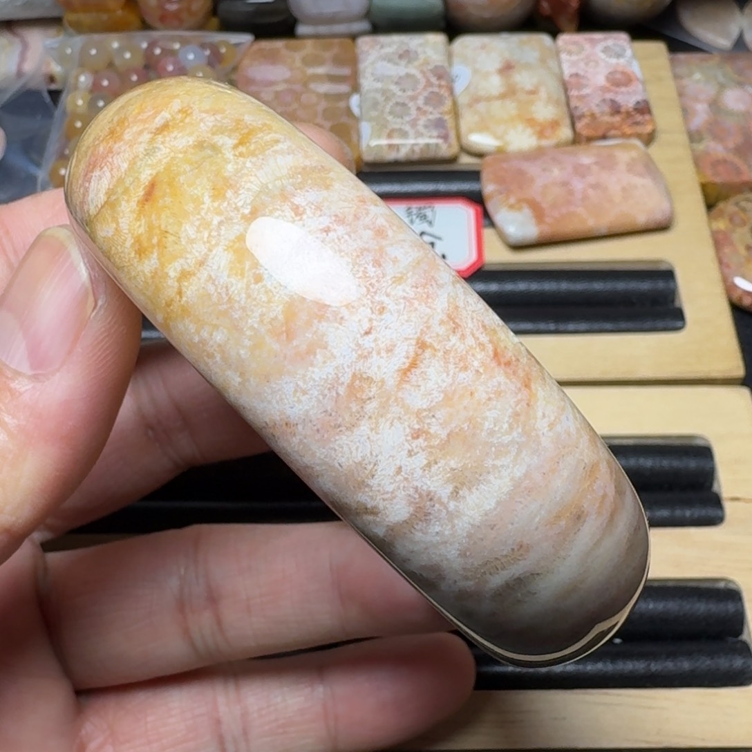 硅化玉纯天然色有机玉石未镶嵌58圈口