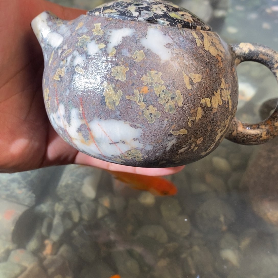 安山玉瑕疵西施壶马