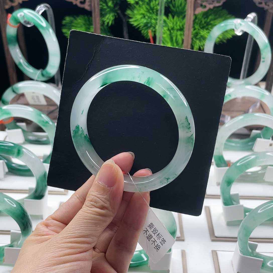 石英质玉手镯合金