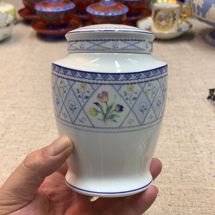 金瓷阁家的美丽瓷器