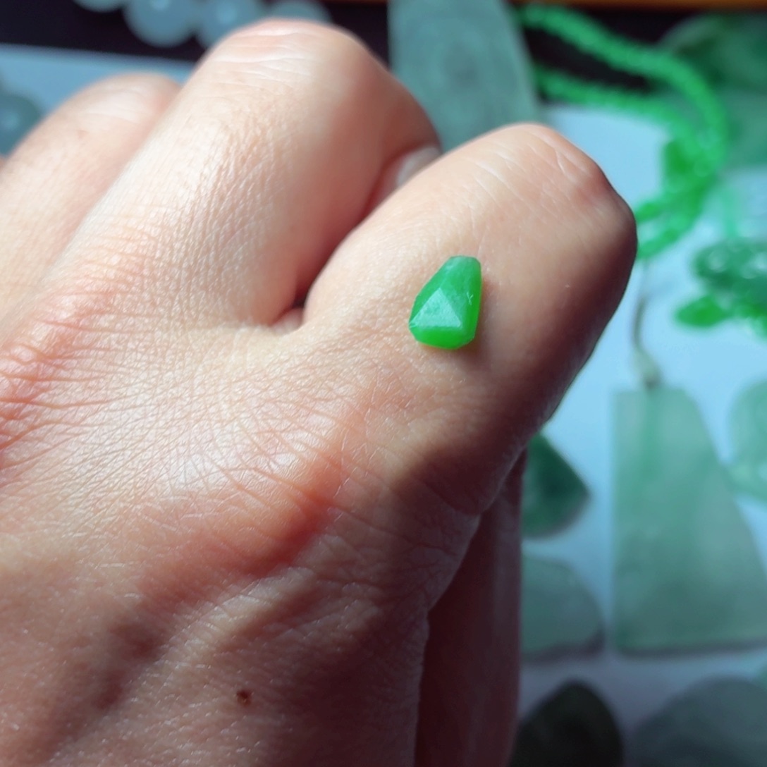 定制翡翠未镶嵌包工