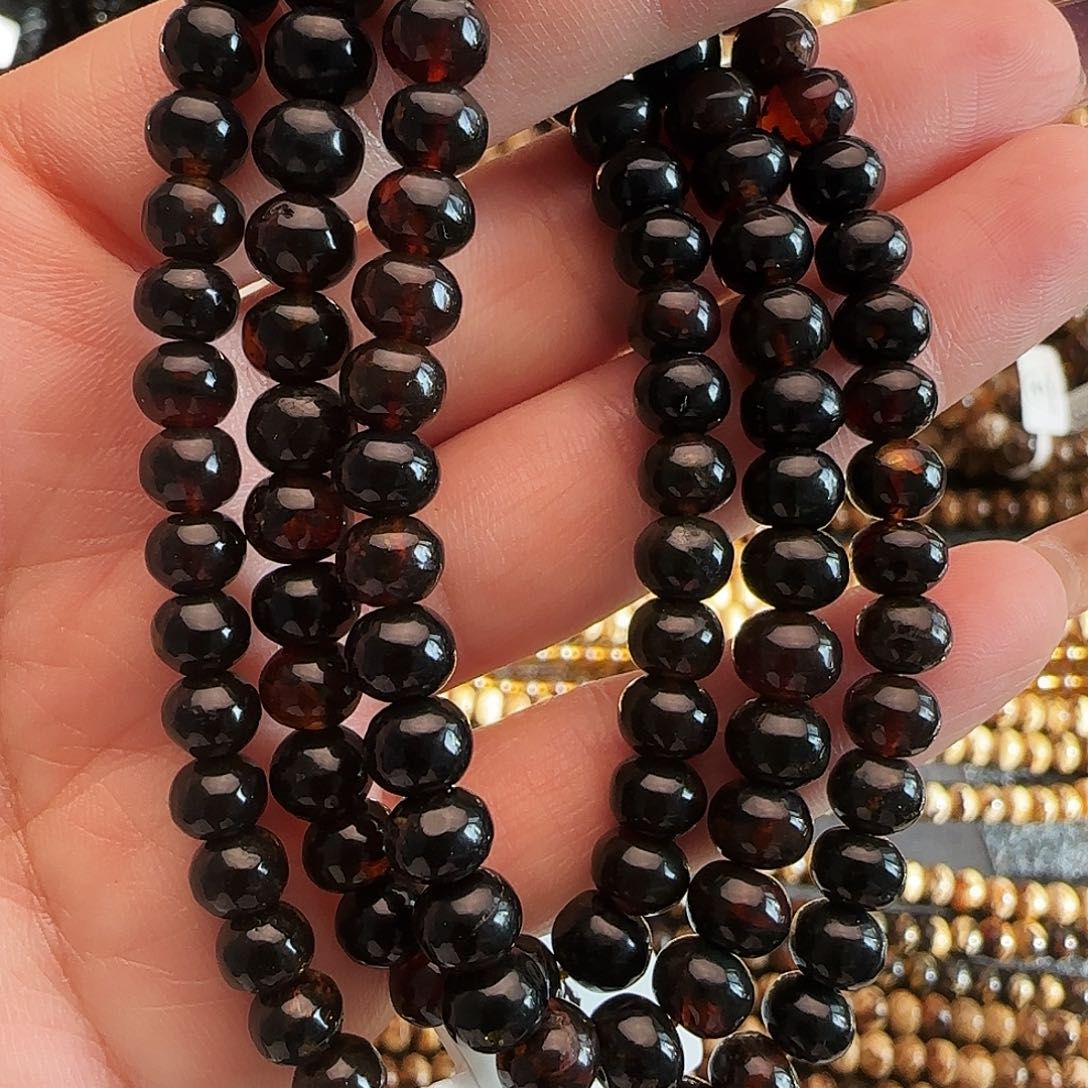 琥珀未镶嵌手链抚顺琥珀