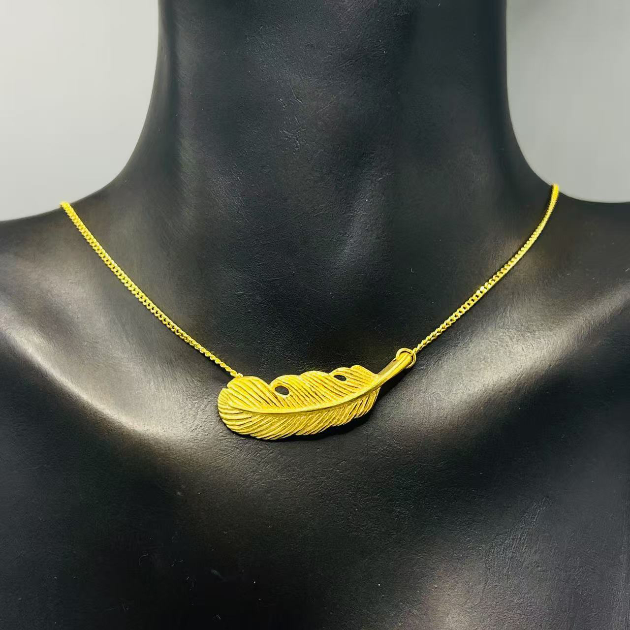 A播 7.88g 足金999 项链e