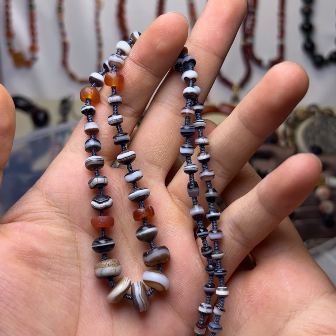 玛瑙/玉髓颈饰合金