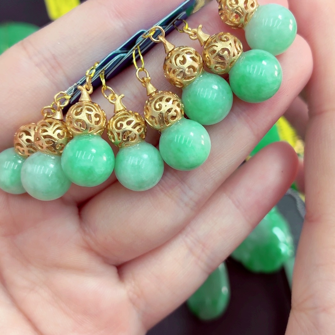 翡翠未镶嵌吊坠(不含链)多样性发货选一