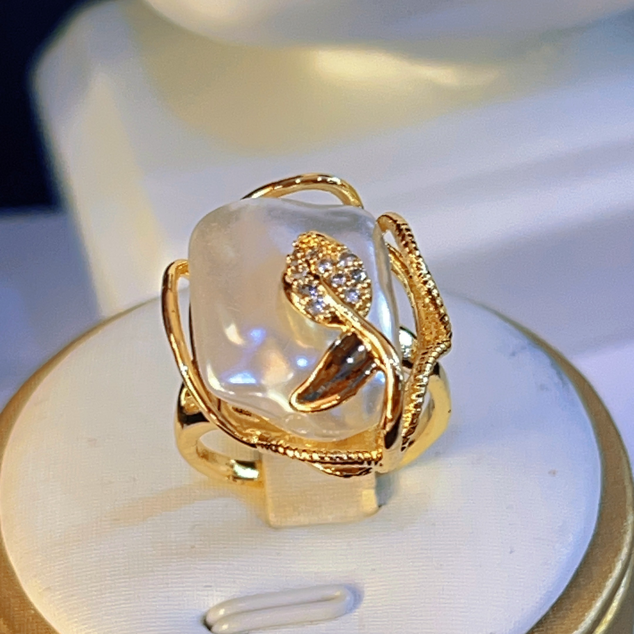 铜合金仿珍珠戒指 哈尼西牧时尚华丽戒指#0008446