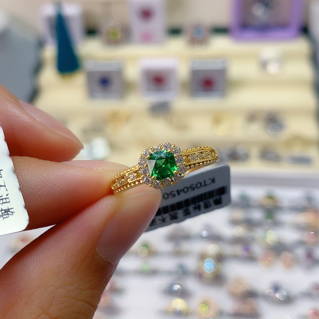 银S925镶嵌石榴石（沙弗莱）戒指