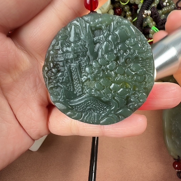 和田玉颈饰未镶嵌