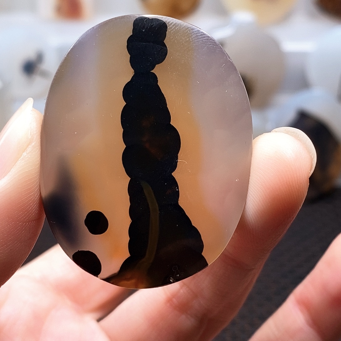 轩***康玛瑙/玉髓合金珠宝奇石