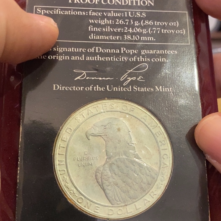 懒***猫银Ag900如图一个福利银币FF