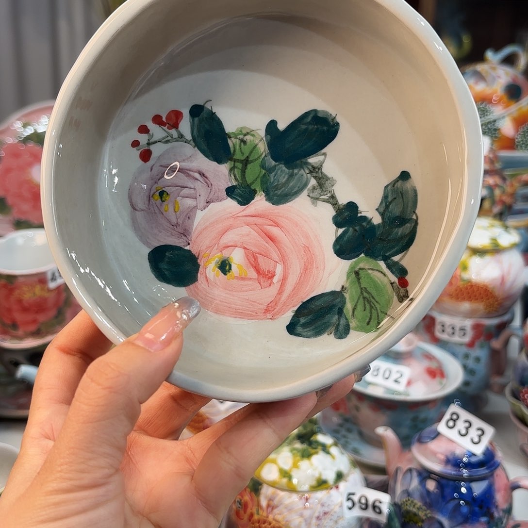 瓷片我不在这里吃饭的