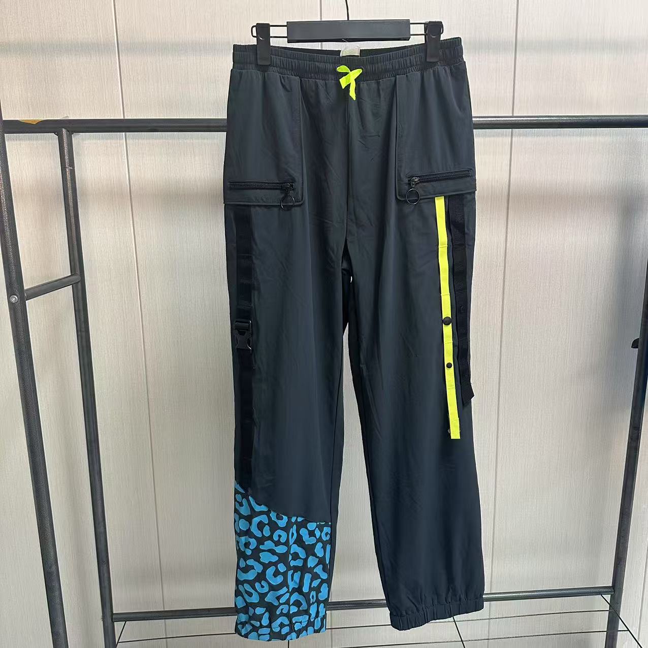 《B品以直播展示为准》李宁跑步户外防泼水男子宽松运动长裤AWBU003