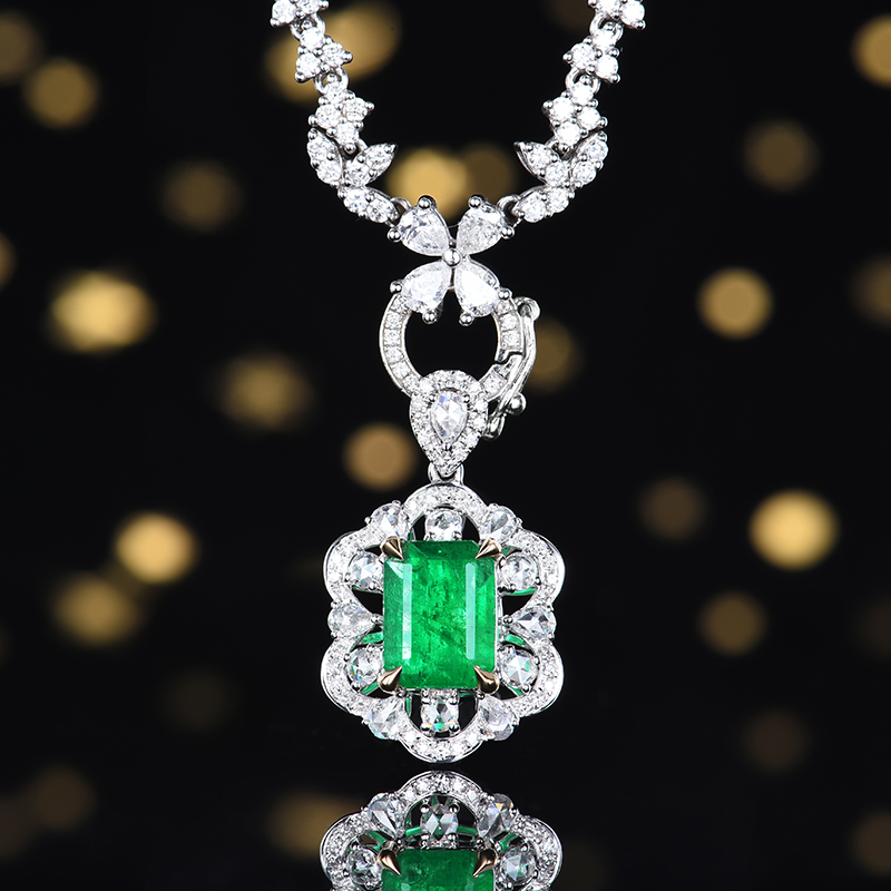 卡莱诗精品 主石1.31克拉 18K金 尊贵天然祖母绿吊坠/不含链