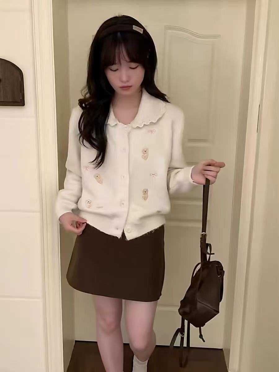 格子推荐~甜美风蝴蝶结小狗刺绣翻领毛衣开衫