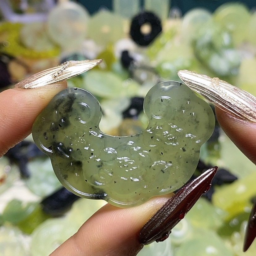 【闪购商品】蛇纹石玉颈饰未镶嵌