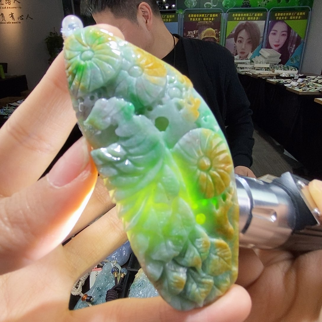 颈饰未镶嵌翡翠翡翠