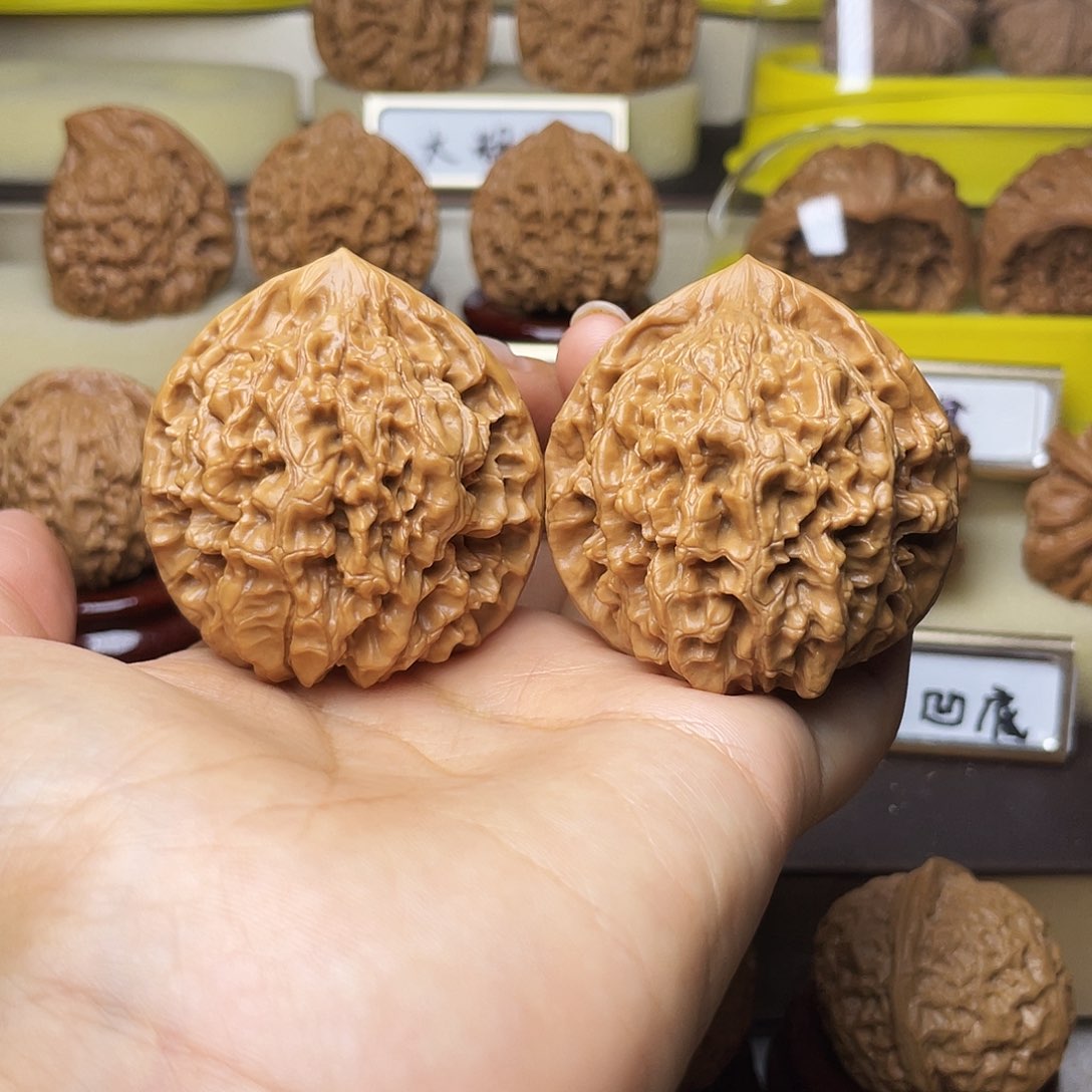 把件文玩核桃官帽45左右