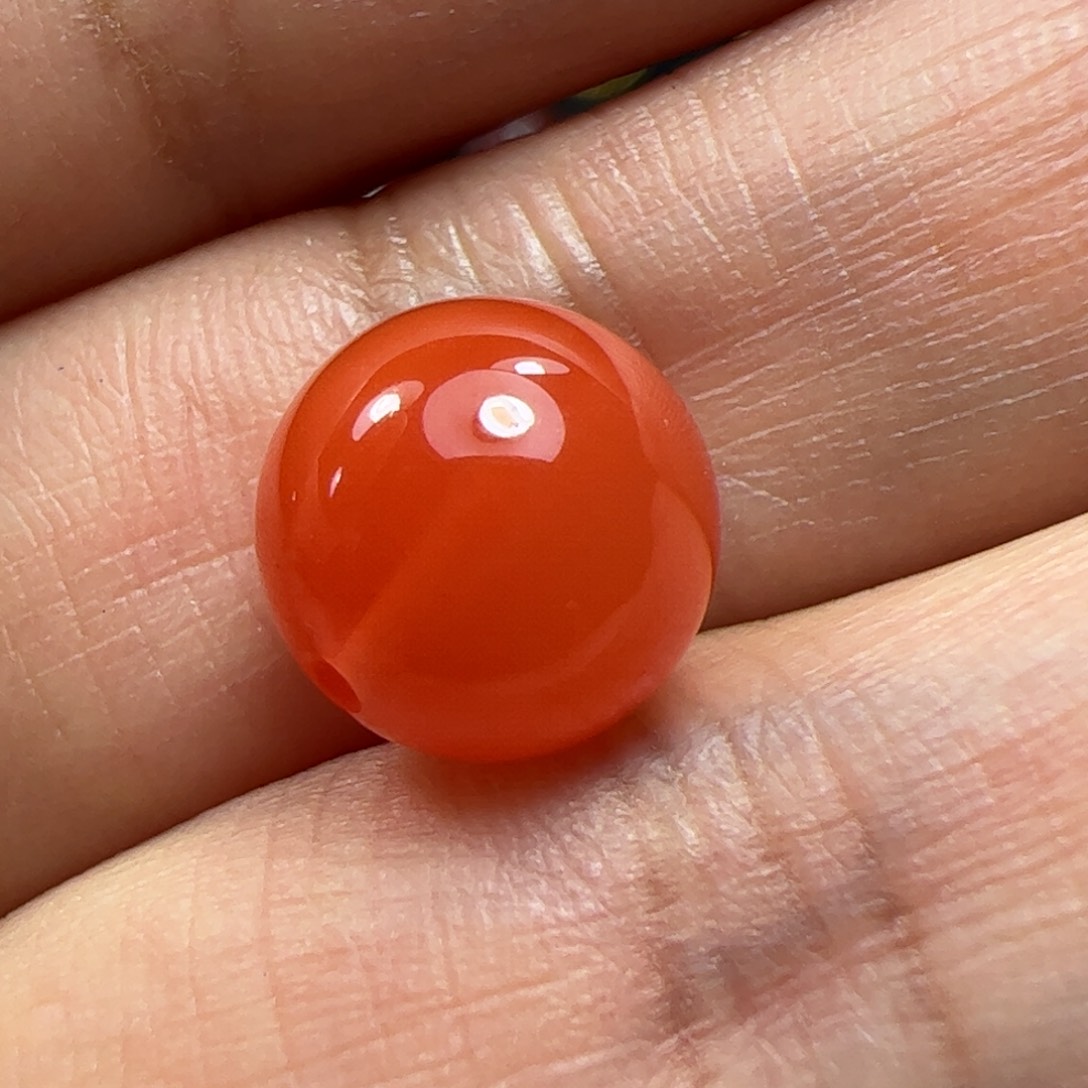 南红玛瑙未镶嵌珠子人*