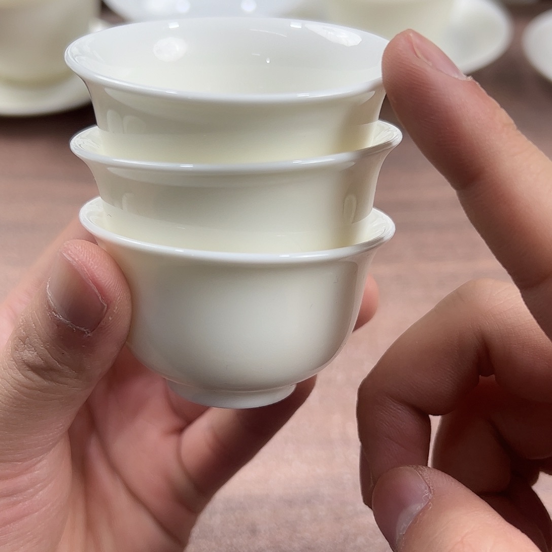 譕白德化白瓷茶具