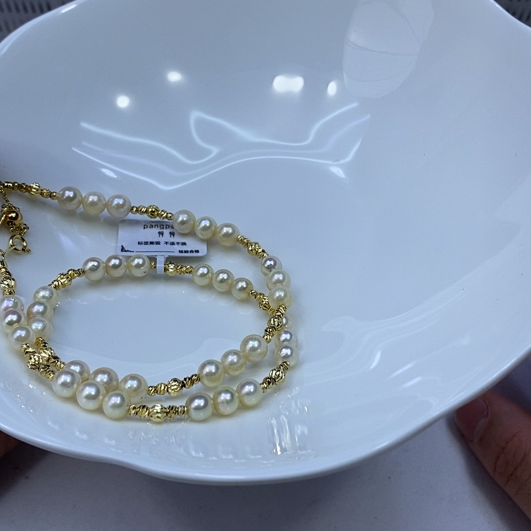 未镶嵌海水珍珠颈饰