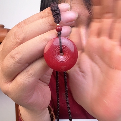 木朱。砂平安扣脖挂115