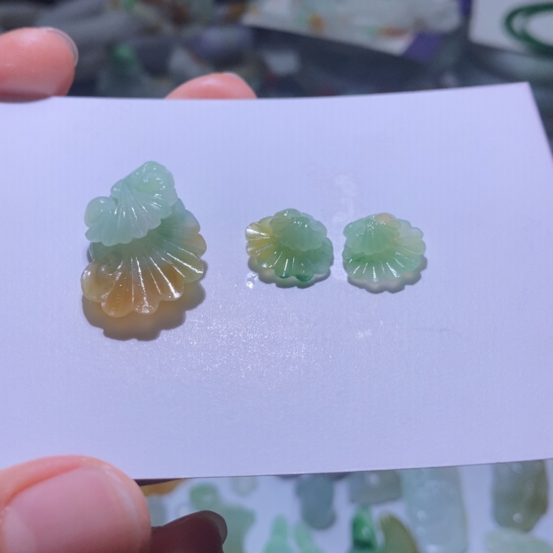 未镶嵌定制翡翠毛货