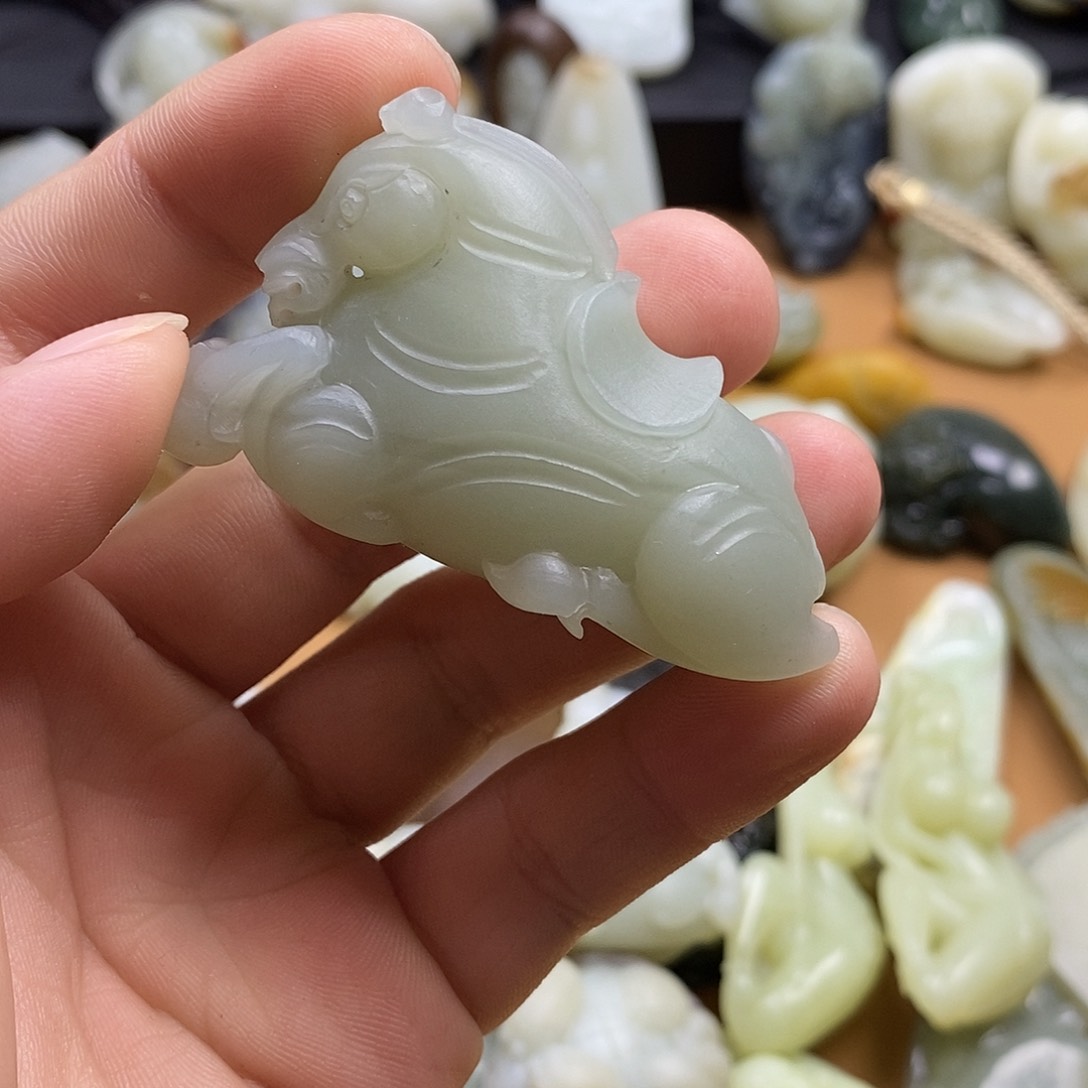 和田玉（糖玉）挂件未镶嵌风*