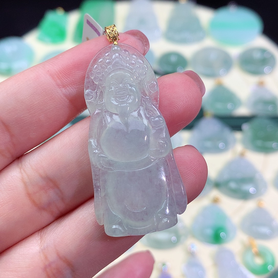 翡翠18K金镶嵌颈饰财神