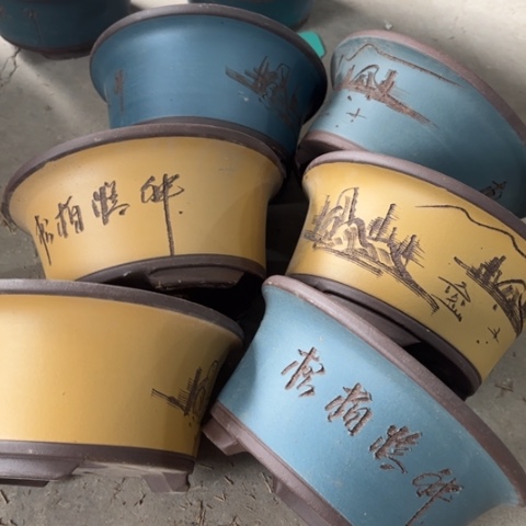 紫砂花盆100-6。       23.5-11