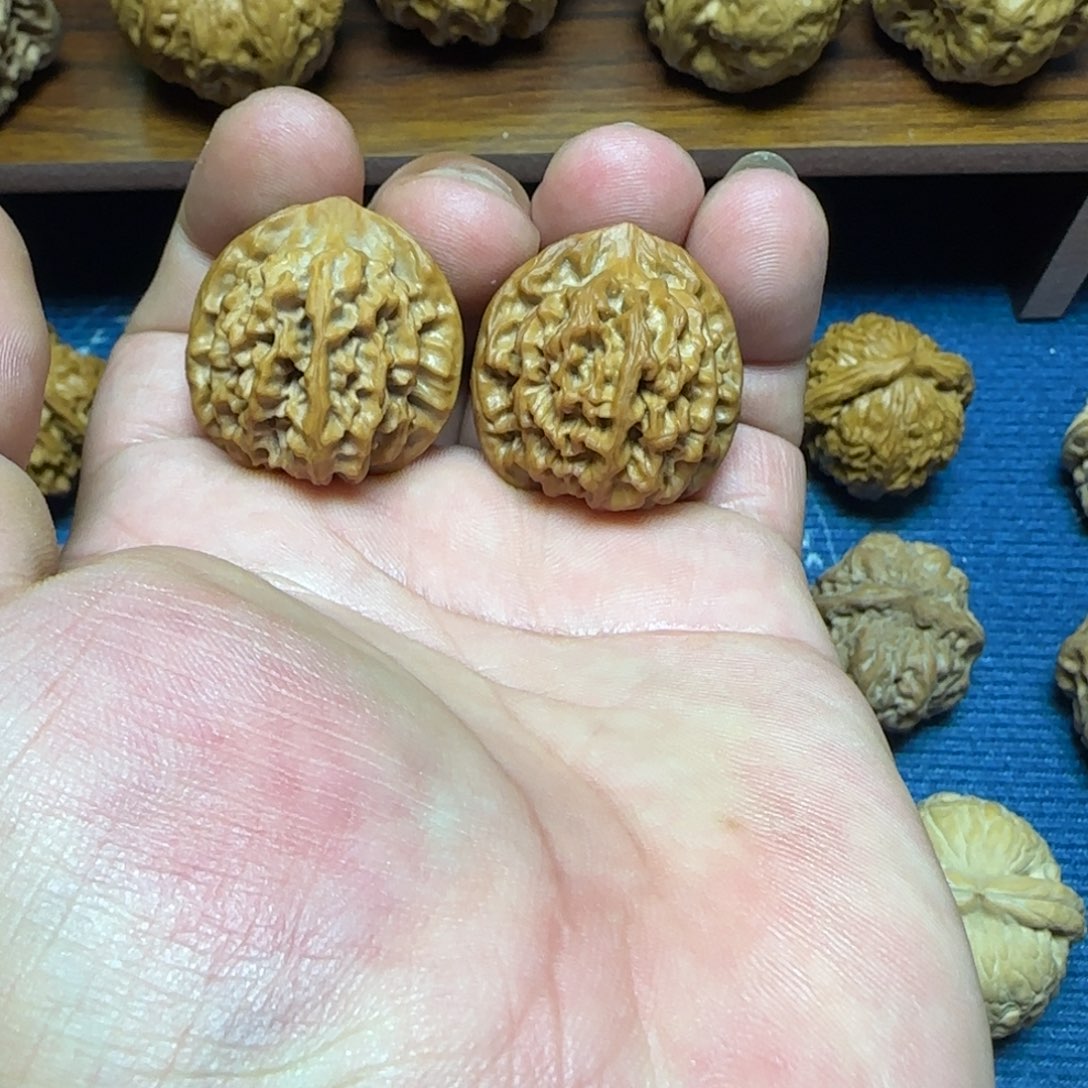 真****文玩核桃吊坠全品30秦闷手捻