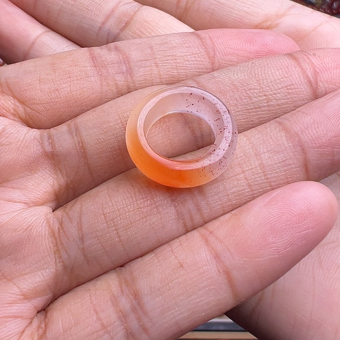 葉***秋南红玛瑙未镶嵌珠宝奇石福利价